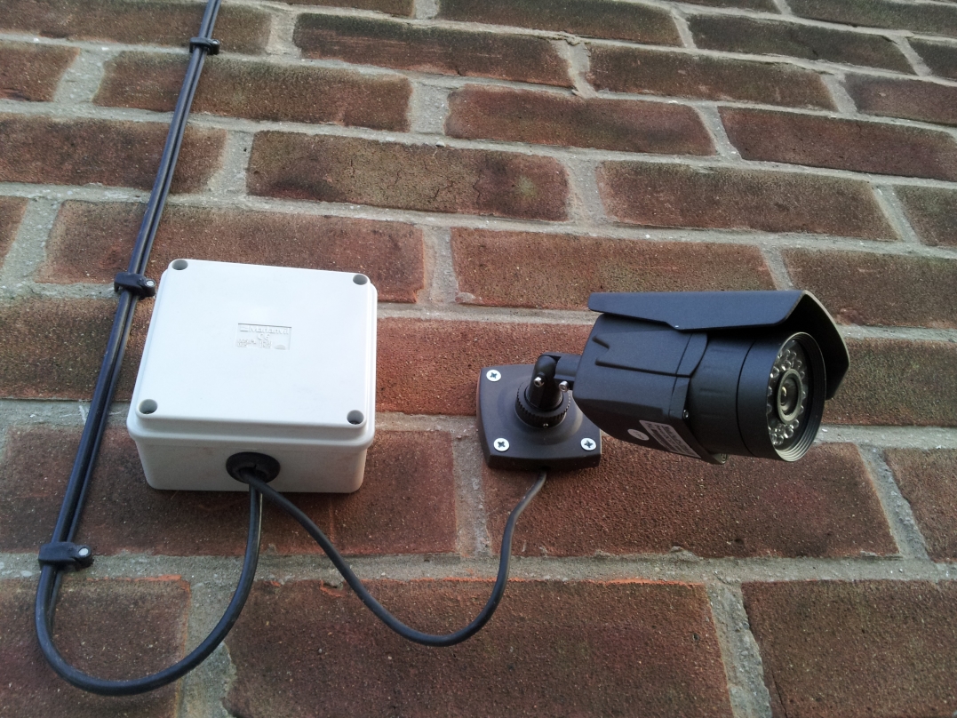 Weatherproof junction box for outdoor deals security camera